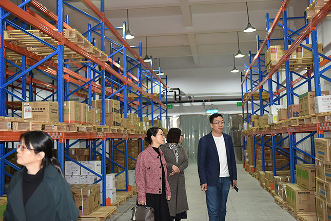 1543029089598873.jpg 2.jpg